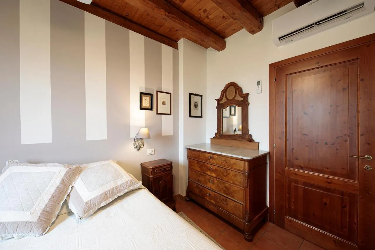 Gospodarstwo agroturystyczne Agriturismo Santa Barbara Mira